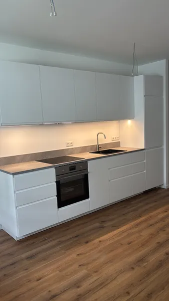 Erstbezug – Elegante 2-Zimmer-Wohnung mit moderner Einbauküche in Karlshorst — photo 1